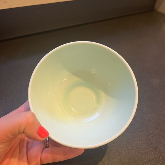 Vintage French Mint Green Bowl - Picture 3 of 6